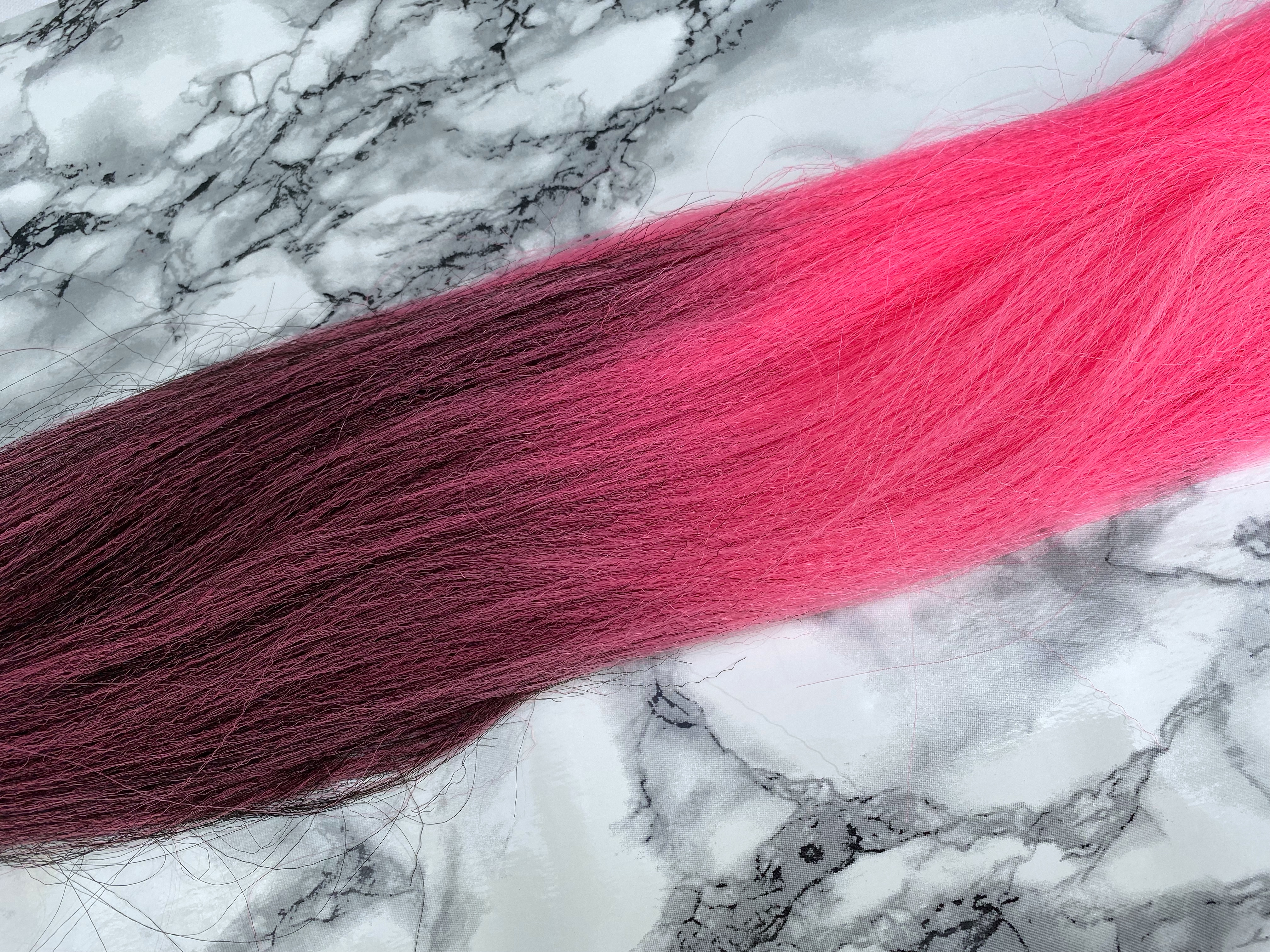 100% Jumbo Braid - 1-KAP - černá -> růžová