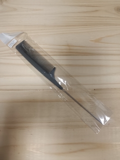 Hřeben - rovný s ocelovou špičkou - černý